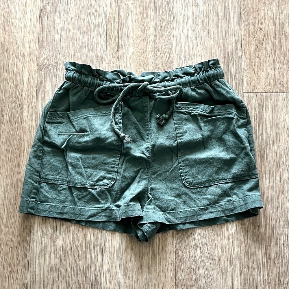 Universal Thread Green High Waist Drawstring Shorts - Size S